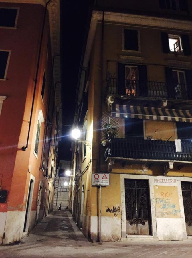 Stupenda Mansarda Centralissima, Finiture Di Lusso Carrara Exteriör bild